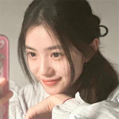 明天、我会成为谁的女友 在线观看封面